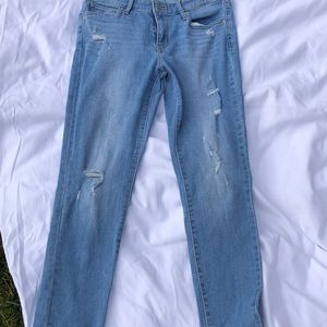 711 skinny Levi semi-distressed Jean